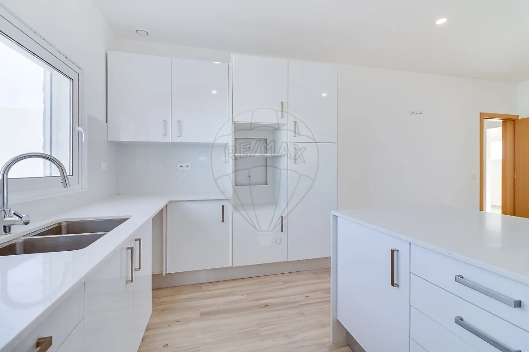 Moradia T3 para Venda em São João das Lampas e Terrugem Foto 23