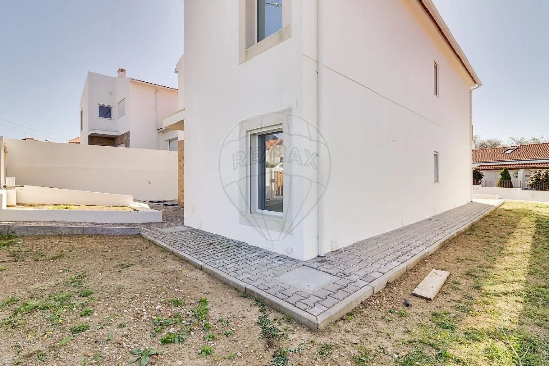 Moradia T3 para Venda em São João das Lampas e Terrugem Foto 8