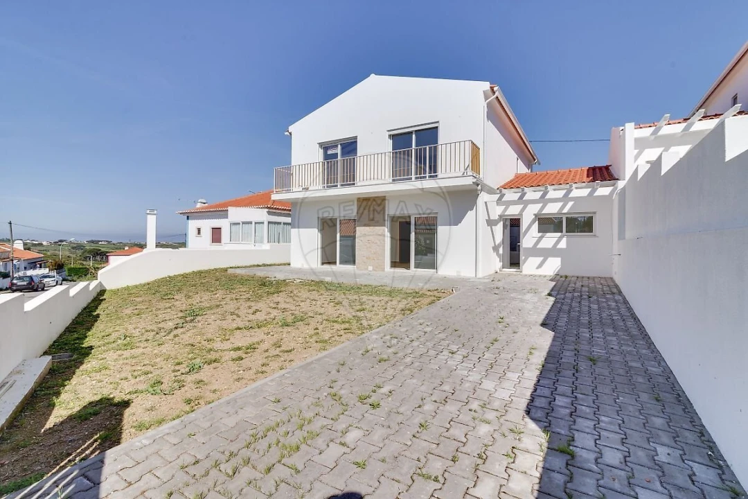 Moradia T3 para Venda em São João das Lampas e Terrugem Foto 1