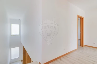 Moradia T3 para Venda em São João das Lampas e Terrugem