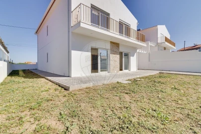 Moradia T3 para Venda em São João das Lampas e Terrugem