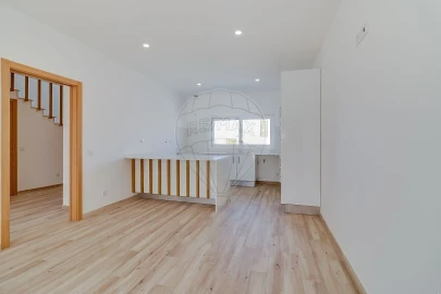 Moradia T3 para Venda em São João das Lampas e Terrugem