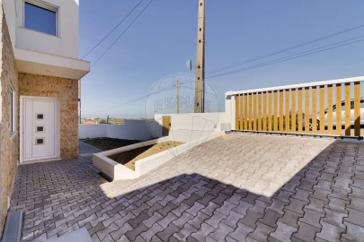 Moradia T3 para Venda em São João das Lampas e Terrugem