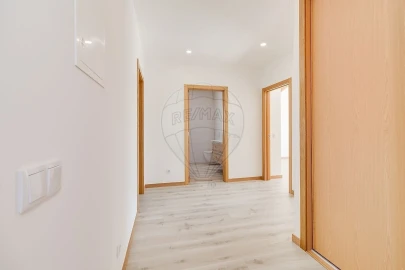 Moradia T3 para Venda em São João das Lampas e Terrugem