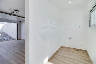 Moradia T3 para Venda em São João das Lampas e Terrugem