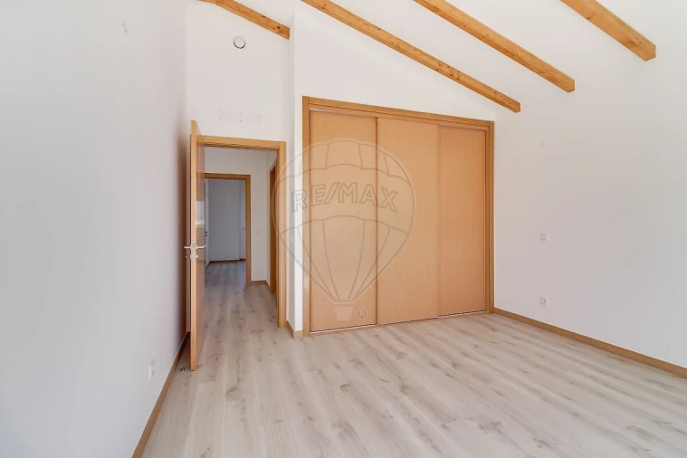 Moradia T3 para Venda em São João das Lampas e Terrugem Foto 33