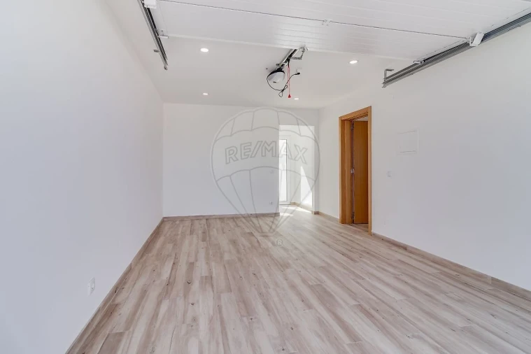 Moradia T3 para Venda em São João das Lampas e Terrugem Foto 40