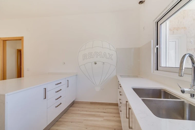 Moradia T3 para Venda em São João das Lampas e Terrugem Foto 22