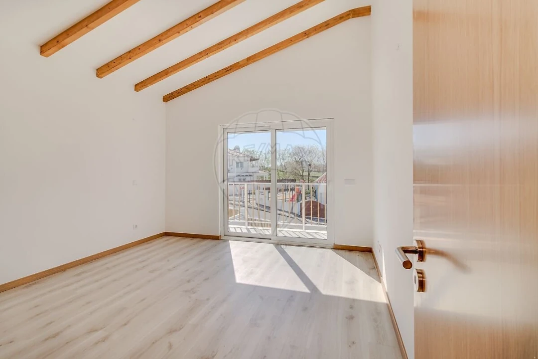 Moradia T3 para Venda em São João das Lampas e Terrugem Foto 32