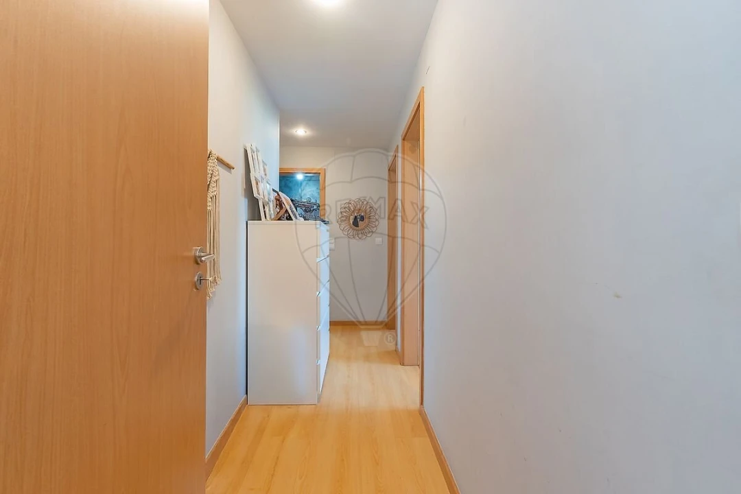 Apartamento T2 para Venda em Alvalade Foto 8