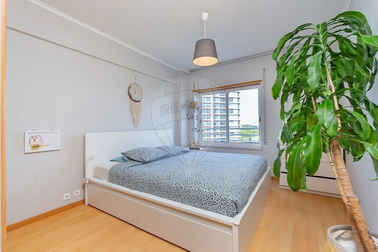 Apartamento T2 para Venda em Alvalade Foto 14