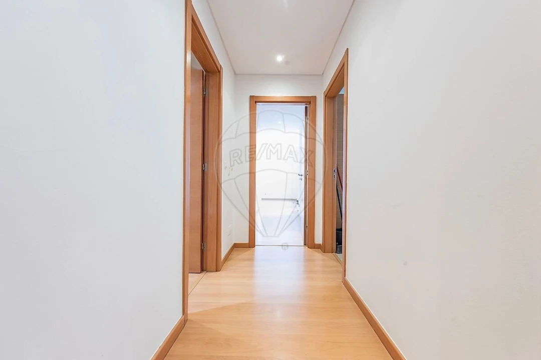 Apartamento T1 para Venda em Lumiar Foto 11