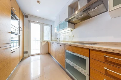 Apartamento T1 para Venda em Lumiar