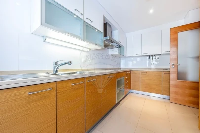 Apartamento T1 para Venda em Lumiar