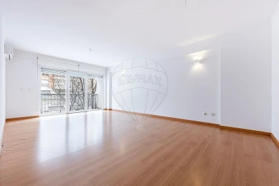 Apartamento T1 para Venda em Lumiar