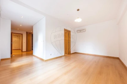 Apartamento T1 para Venda em Lumiar