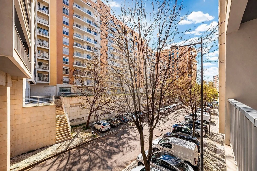 Apartamento T1 para Venda em Lumiar Foto 8