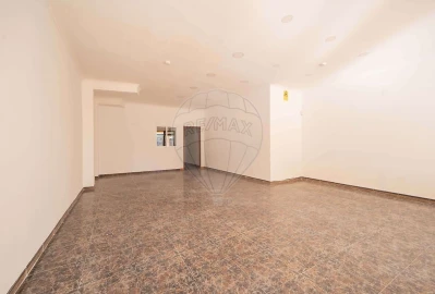 Loja para Arrendamento em Queluz e Belas