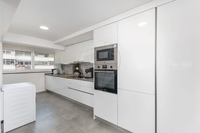 Apartamento T3 para Venda em Marvila