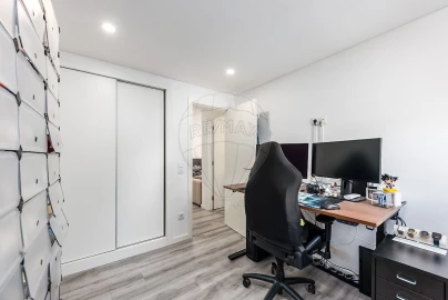 Apartamento T3 para Venda em Marvila