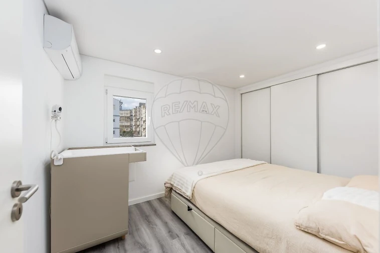 Apartamento T3 para Venda em Marvila Foto 12