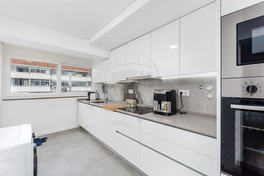 Apartamento T3 para Venda em Marvila Foto 1