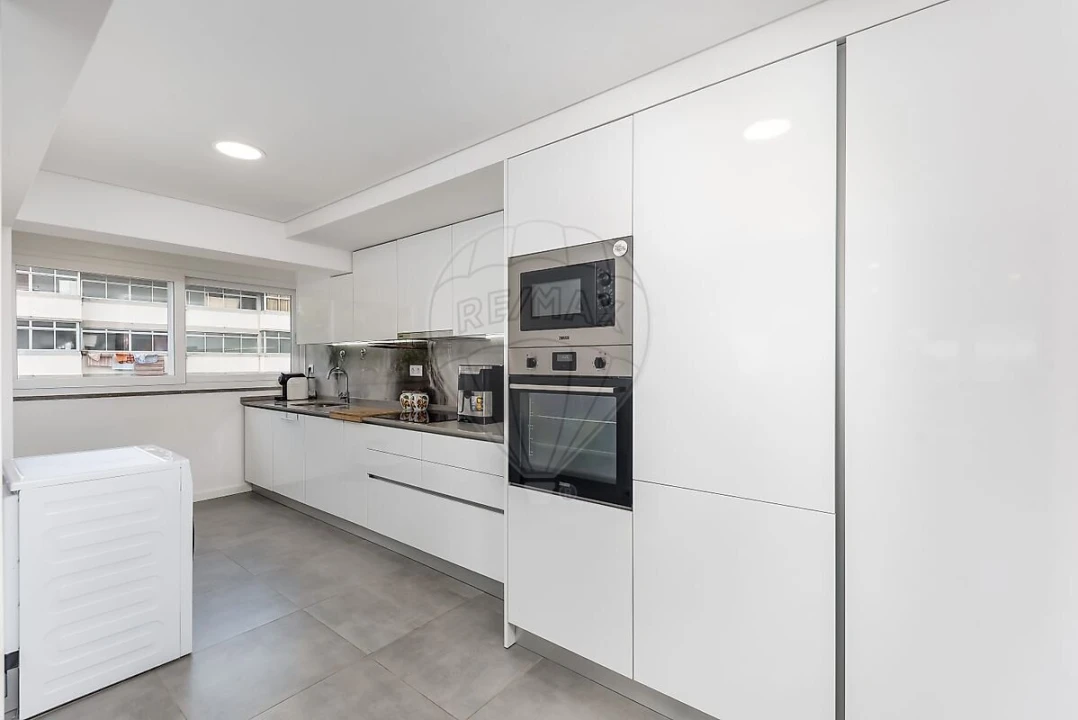 Apartamento T3 para Venda em Marvila Foto 2