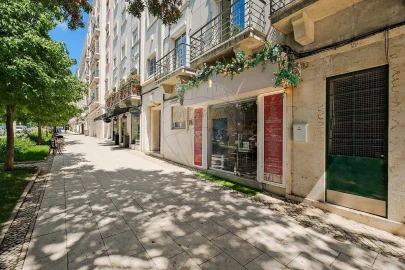 Loja para Arrendamento em Areeiro