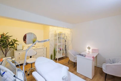 Loja para Arrendamento em Areeiro