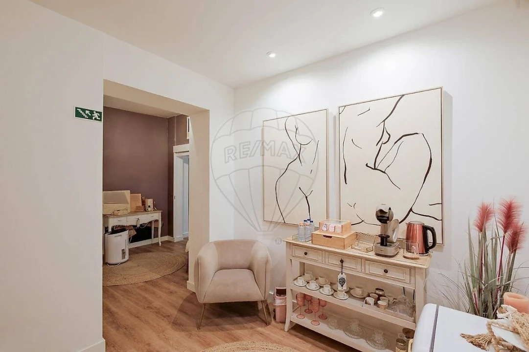 Loja para Arrendamento em Areeiro Foto 15