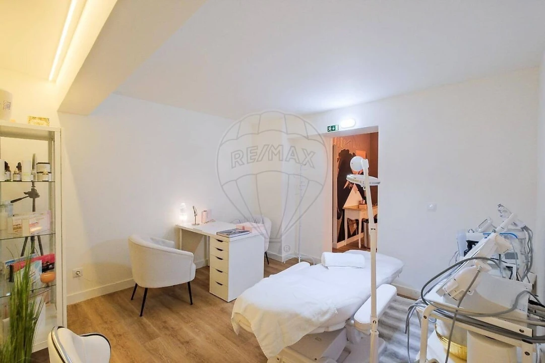 Loja para Arrendamento em Areeiro Foto 26