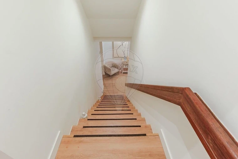 Loja para Arrendamento em Areeiro Foto 10