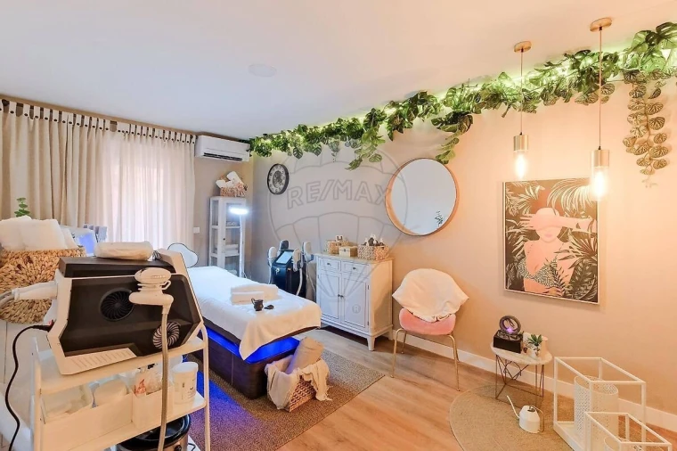 Loja para Arrendamento em Areeiro Foto 13