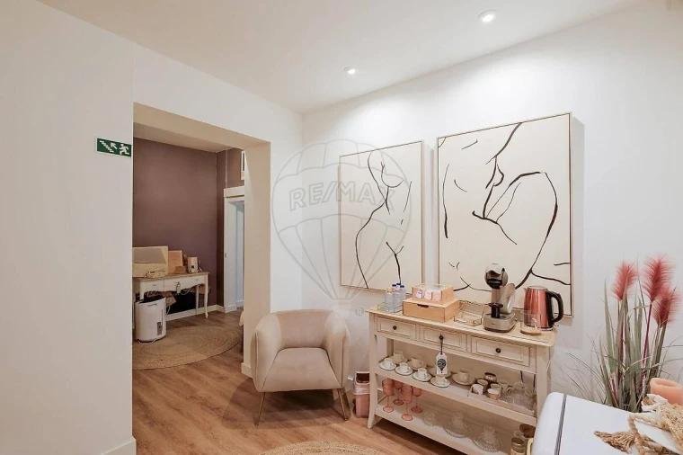 Loja para Arrendamento em Areeiro Foto 15