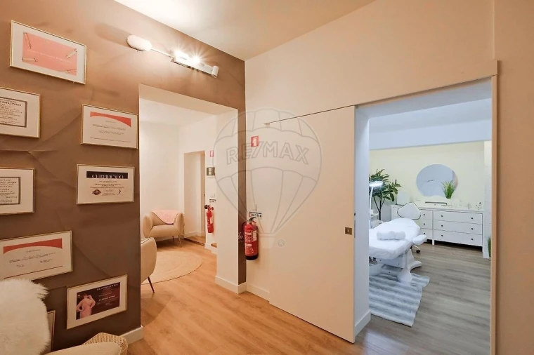 Loja para Arrendamento em Areeiro Foto 22