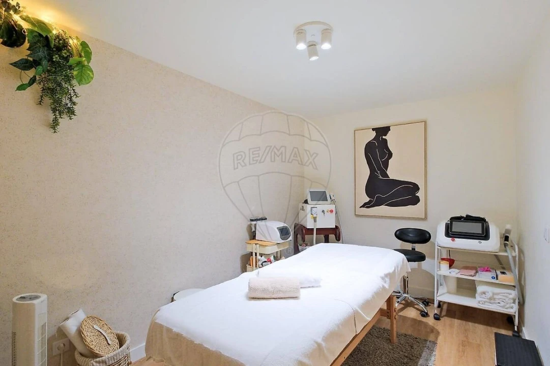 Loja para Arrendamento em Areeiro Foto 18