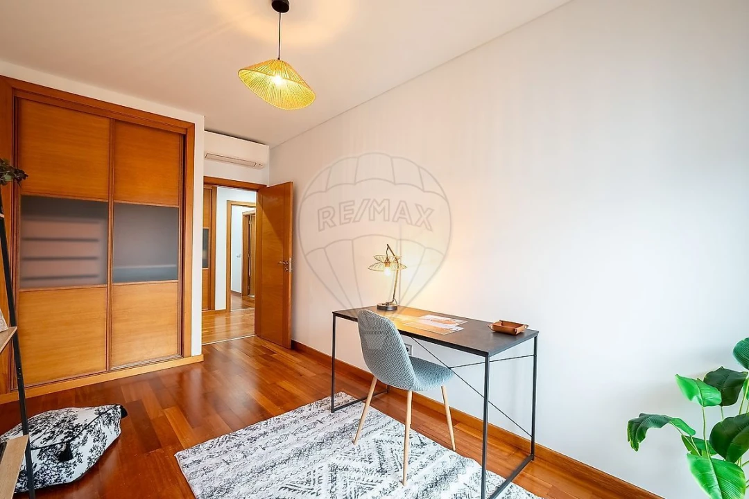 Apartamento T3 para Venda em Seixal, Arrentela e Aldeia de Paio Pires Foto 20