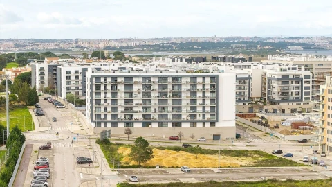 Apartamento T3 para Venda em Seixal, Arrentela e Aldeia de Paio Pires