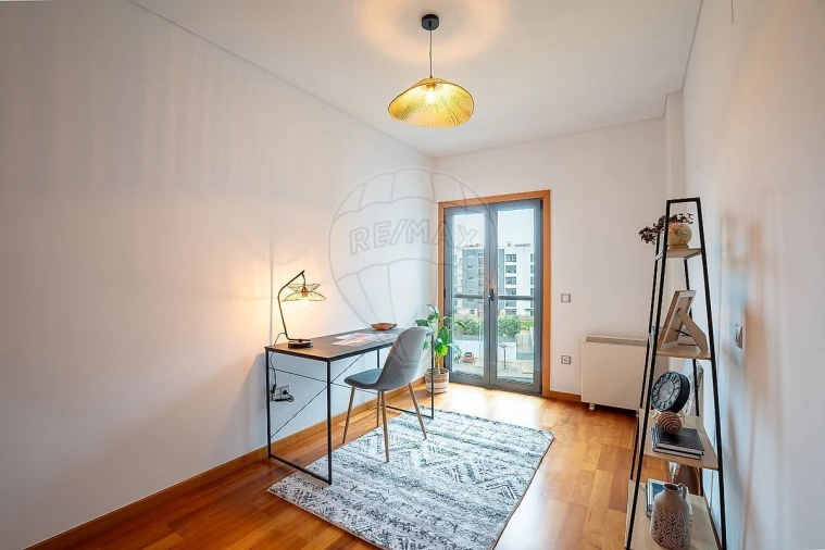 Apartamento T3 para Venda em Seixal, Arrentela e Aldeia de Paio Pires Foto 18