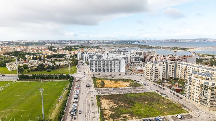 Apartamento T3 para Venda em Seixal, Arrentela e Aldeia de Paio Pires Foto 38