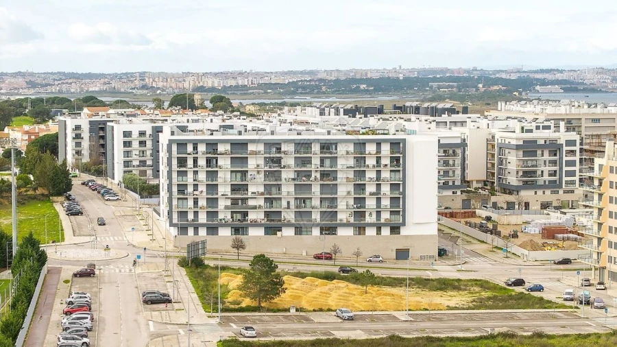 Apartamento T3 para Venda em Seixal, Arrentela e Aldeia de Paio Pires Foto 41