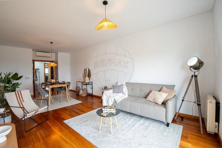 Apartamento T3 para Venda em Seixal, Arrentela e Aldeia de Paio Pires Foto 8