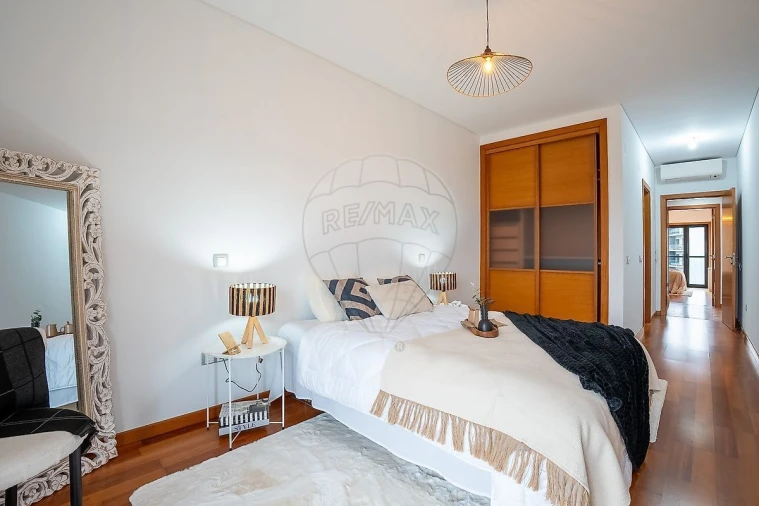 Apartamento T3 para Venda em Seixal, Arrentela e Aldeia de Paio Pires Foto 32