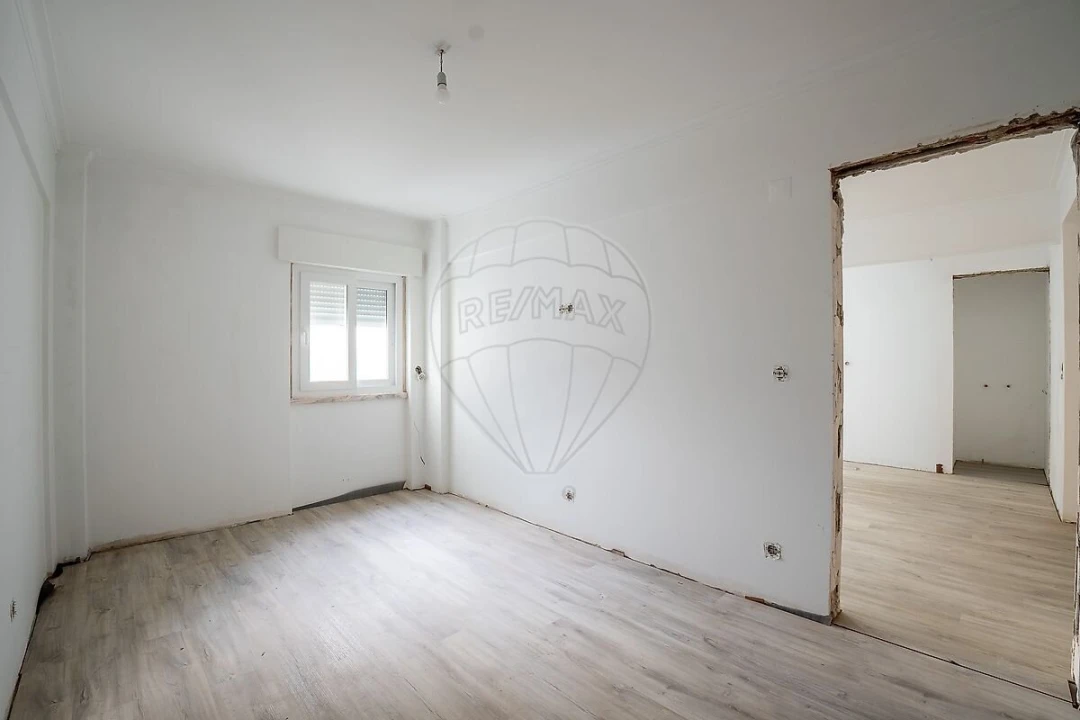 Apartamento T2 para Venda em Cacém e São Marcos Foto 10