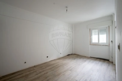 Apartamento T2 para Venda em Cacém e São Marcos