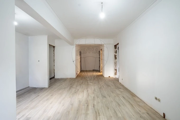 Apartamento T2 para Venda em Cacém e São Marcos Foto 7