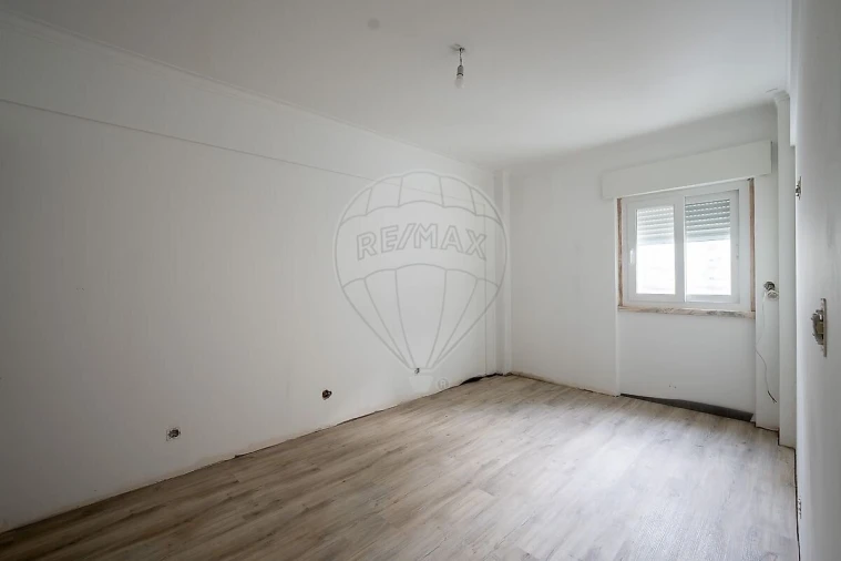 Apartamento T2 para Venda em Cacém e São Marcos Foto 6