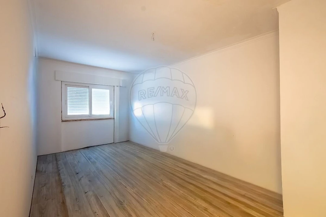 Apartamento T2 para Venda em Cacém e São Marcos Foto 15