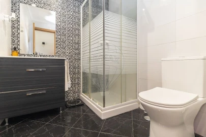 Apartamento T2 para Venda em Baixa da Banheira e Vale da Amoreira