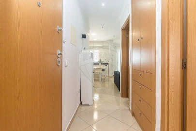 Apartamento T2 para Venda em Baixa da Banheira e Vale da Amoreira